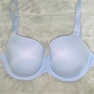 Light blue PINK VS bra! SUPER comfy and cute